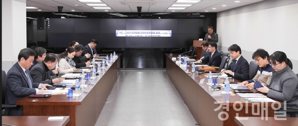 인천시 서구는 지난 18일, ‘서구 지역화폐(서로e음)’ 민관운영위원회를 개최했다.