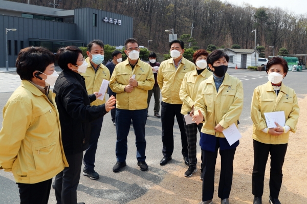 (의왕=김두호기자)의왕시의회가 주요사업 현장에 대한 봄철 안전점검을 실시했다.(사진=의왕시의회)