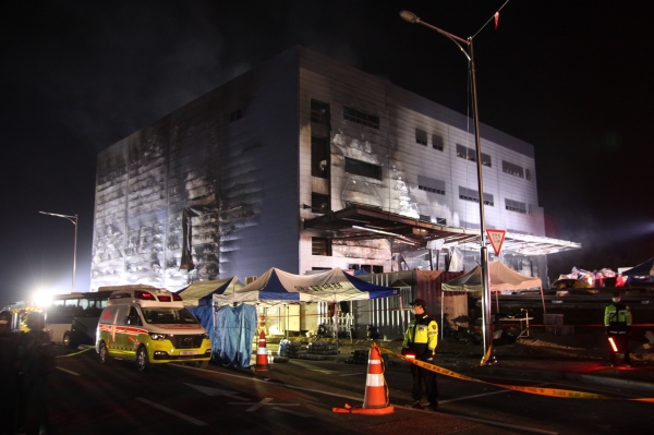 이천시 모가면의 한 물류창고 신축현장에서 불이 나 현장에서 일하던 근로자 38명이 사망하고 8명이 중상을 입었으며 2명이 경상을 입었다.