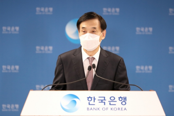 이주열 한국은행 총재가 기자간담회에서 발언하고 있다./한국은행 제공