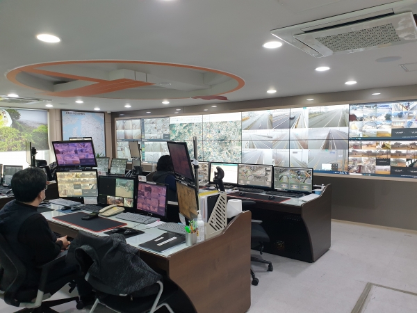강화군의 CCTV 통합관제센터가 빈틈없는 관제로 군민안전 지킴이 역할을 톡톡히 해내고 있다. (사진=강화군)
