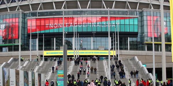 LG전자가 영국의 최대 경기장인 웸블리 스타디움에 초대형 LED 사이니지를 대거 공급했다. (사진=LG전자)