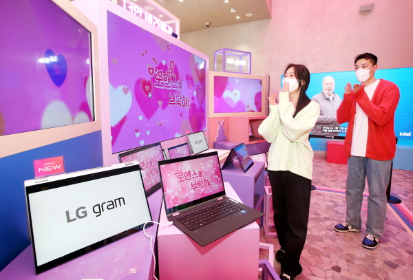 더 강력해진 LG 그램, 이색 체험 공간에서 즐긴다. 사진 = LG전자