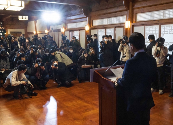 이재명 더불어민주당 대표가 12일 오전 서울 여의도 국회 사랑재에서 신년 기자회견을 열었다 /뉴스핌